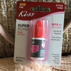 🌸Kiss Nail Glue🌸🌟SOLD🌟